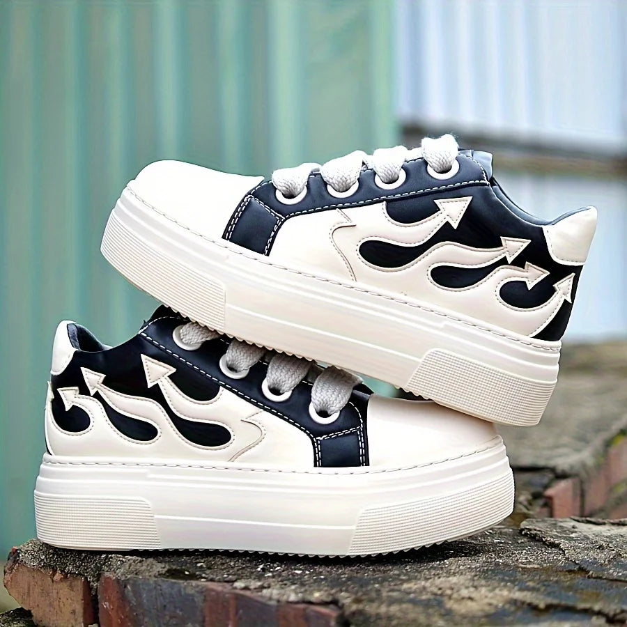 Black White Flatform Sports Shoes Casual Flame Fashion Women Sneakers/Combat Shoes For Girls Thick Bottom Tennis Shoes
