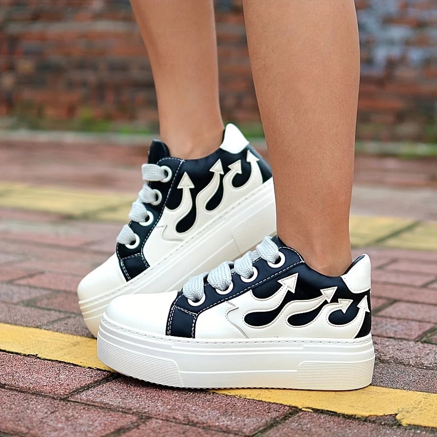 Black White Flatform Sports Shoes Casual Flame Fashion Women Sneakers/Combat Shoes For Girls Thick Bottom Tennis Shoes