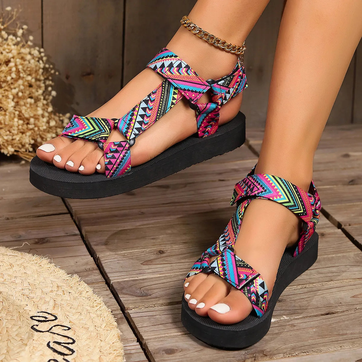 Oulylan Women Comfort Gladiator Summer Platform/Flat Sandals Women Light Non-slip Beach Shoes Cute Rope Sandals
