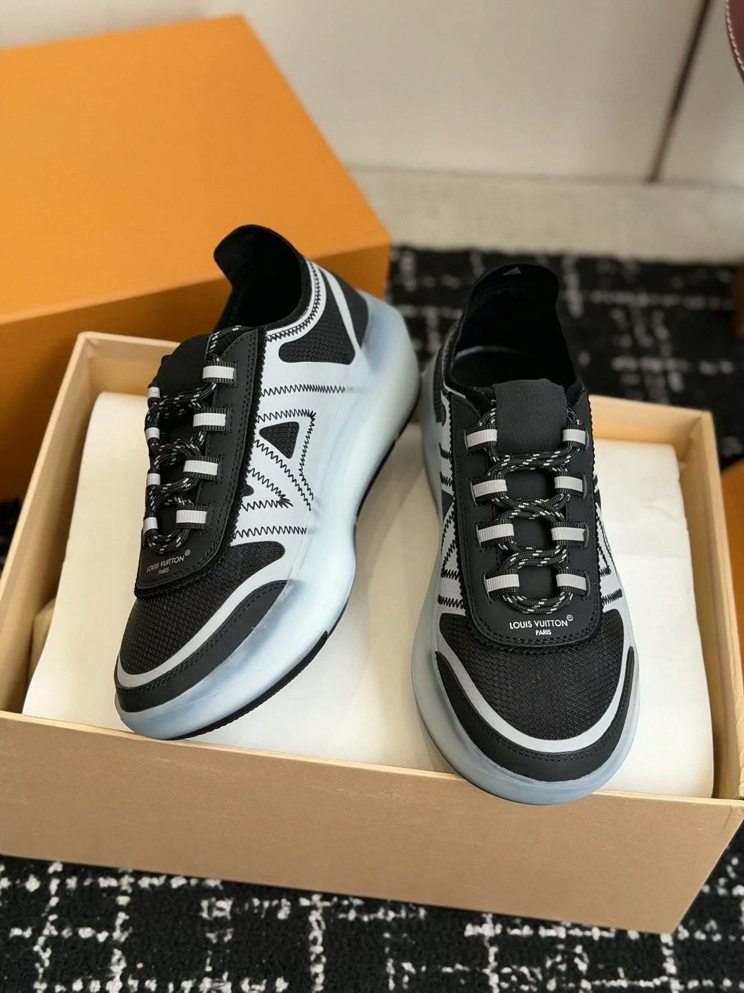 Two‑Tone Breathable Mesh Leather Athletic Sneakers/Geometric Stripe Print Braided Rope Laces Frosted Clear Thick Shoe
