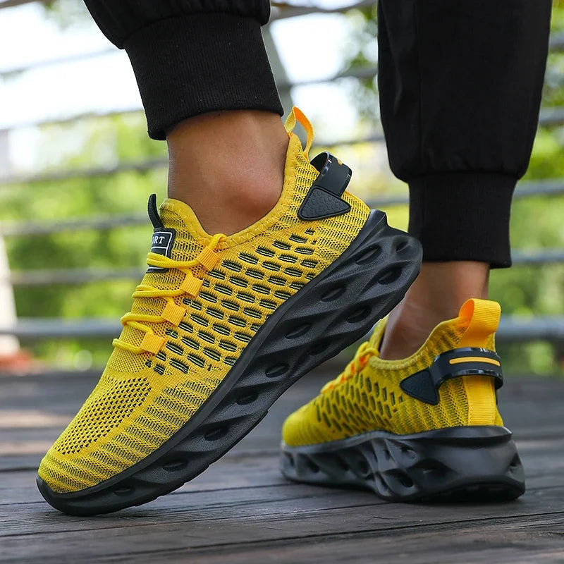 New Fashion Men's Running Shoes Summer Breathable Outdoor/Non-Slip Sneakers Shock Absorbing Sole Trendy Color Shoes for Men