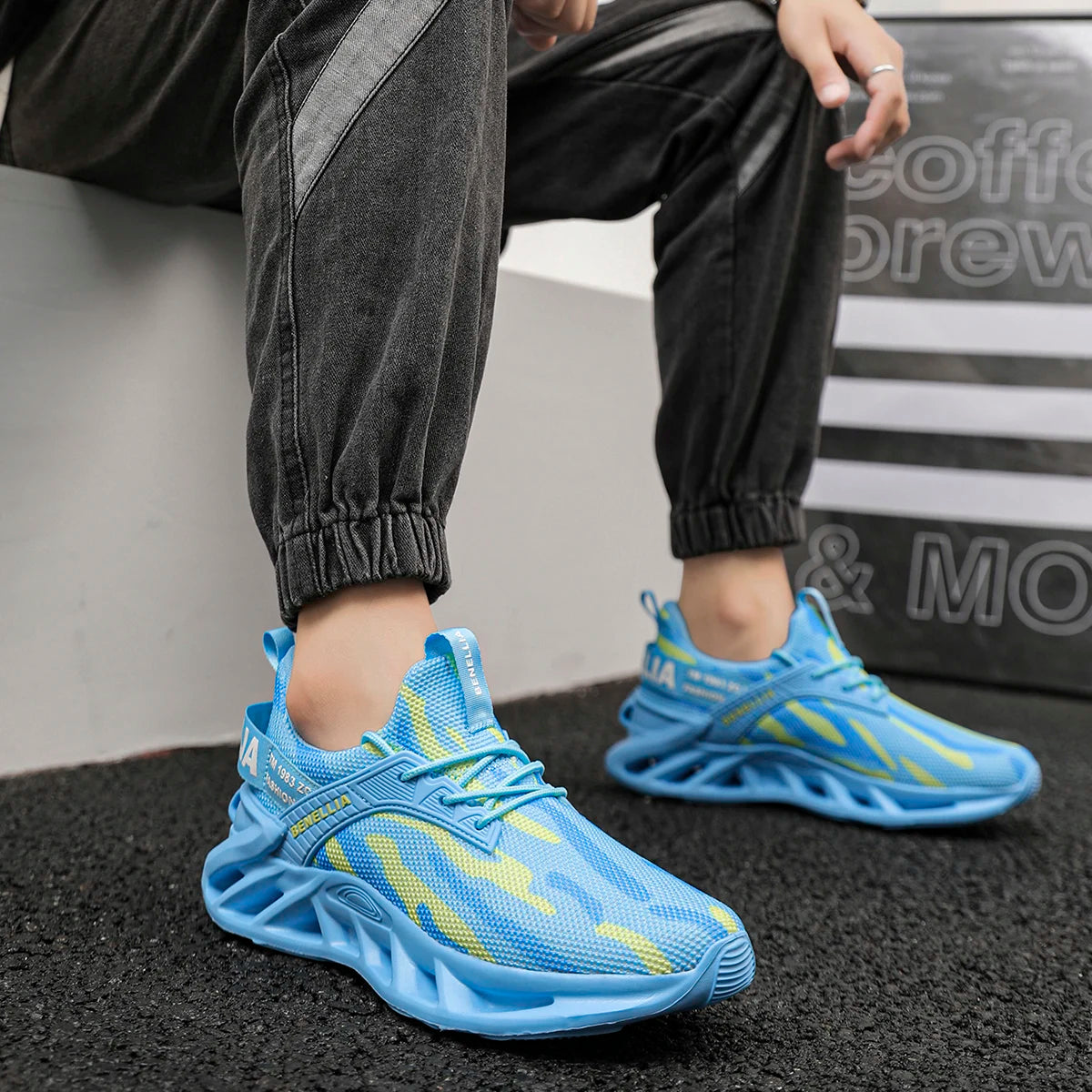 New Women's Blade Running Shoes Breathable/Slip-Resistant, Comfortable and Stylish for All-Day Wear