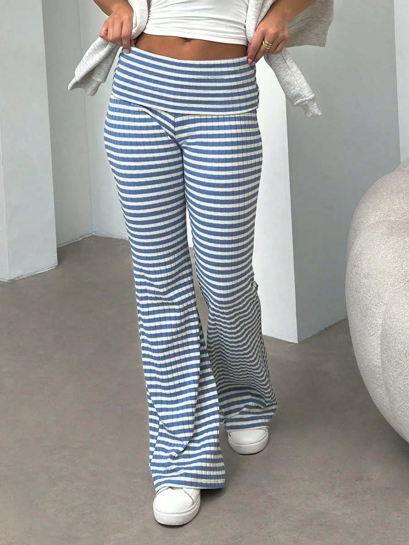 Two pairs of women's sporty casual pants triangular flared pants/women's high-waisted yoga pants and elastic casual pants