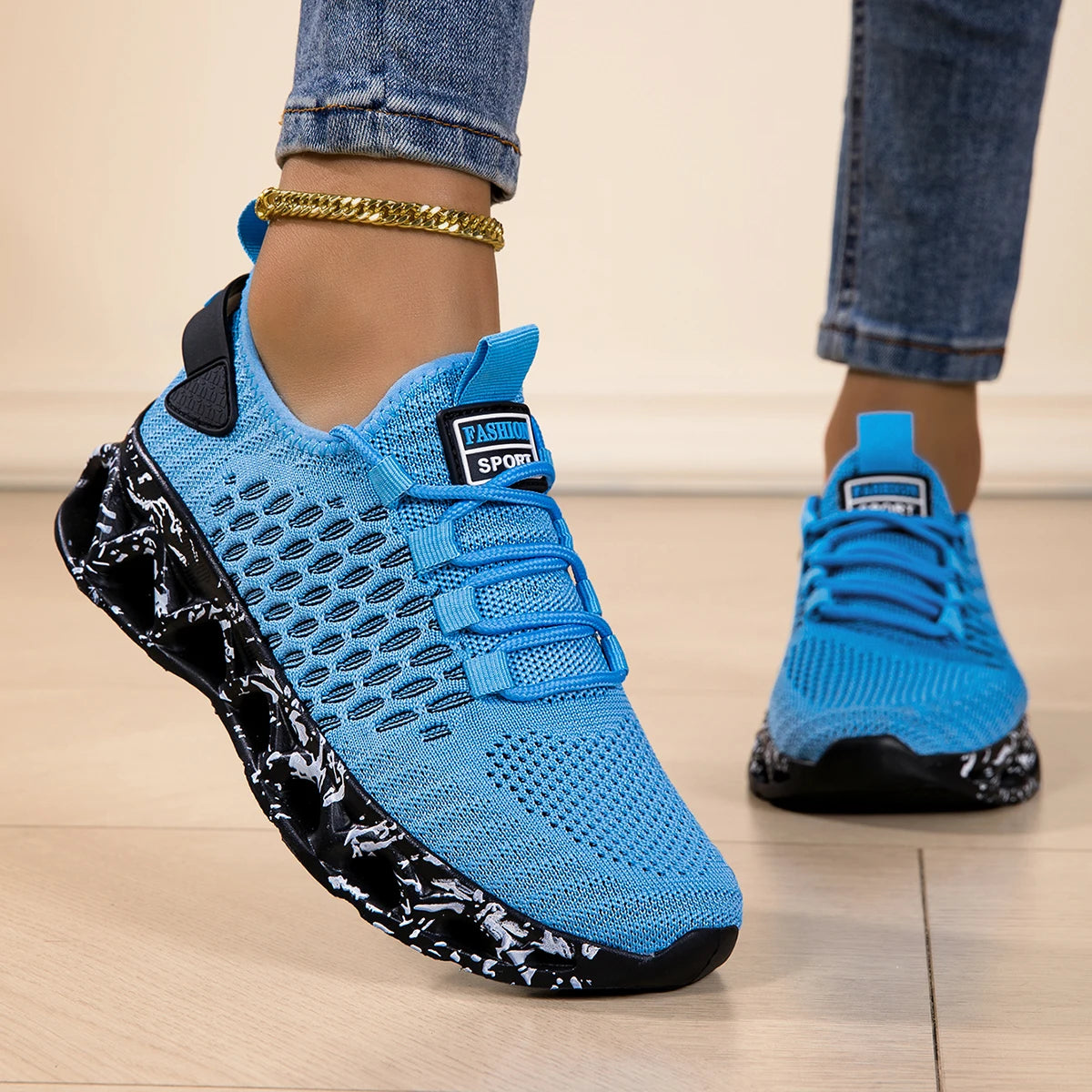Running shoes for women lightweight mesh breathable and comfortable/flat and soft tennis sport shoes