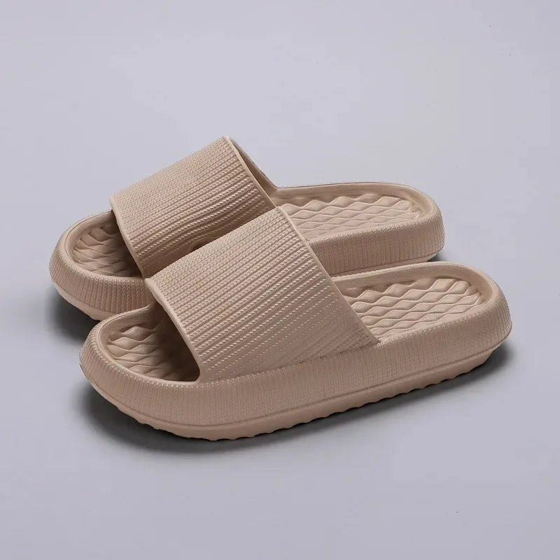 4cm Summer Non-slip Soft Cloud Slippers Women Comfy Thick/Platform Slides Woman Couple Bathroom Home Flip Flops