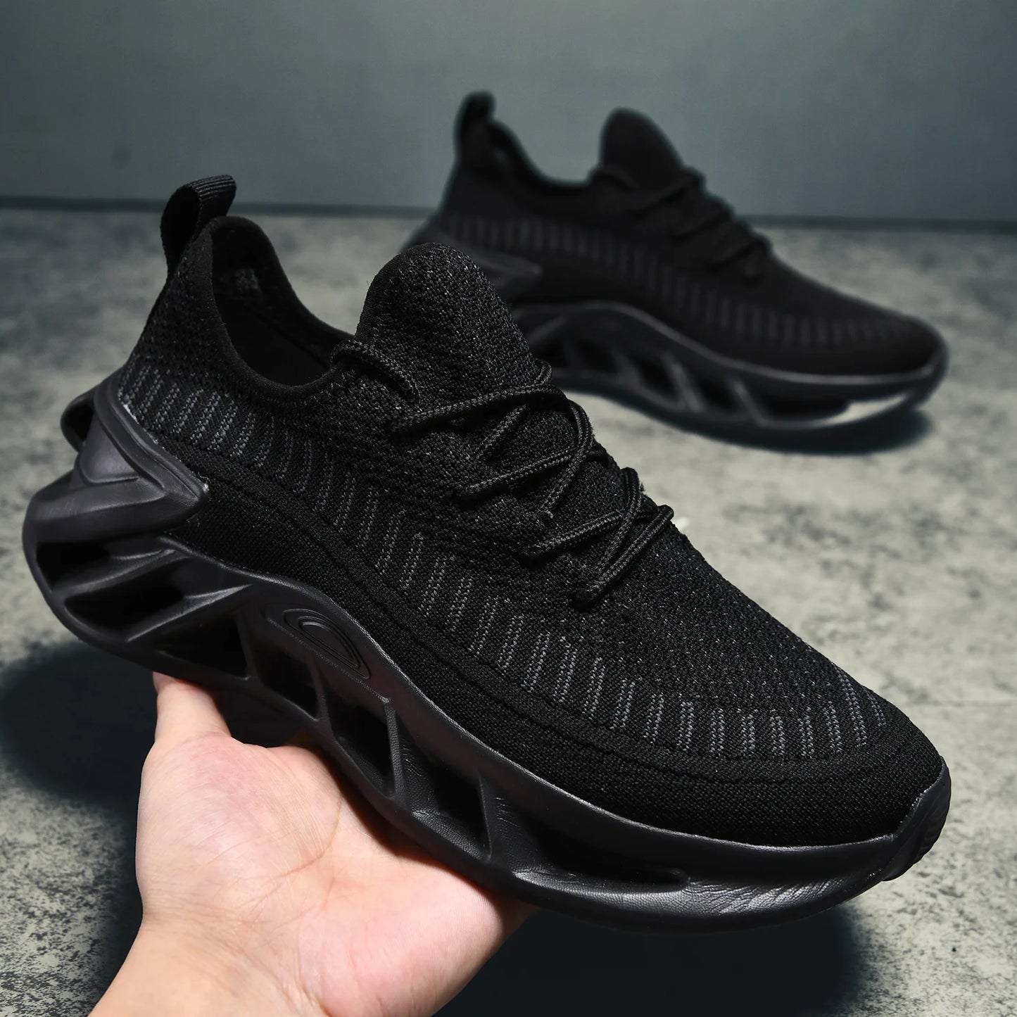 Women's running shoes lightweight mesh breathable and comfortable flat/soft tennis shoes blade sports shoes for women