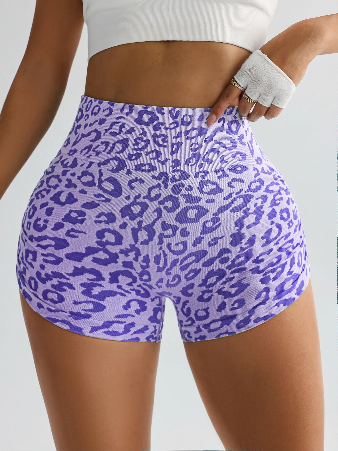 Women High Waist Leopard Print Shorts Seamless Slim Leggings  Hip Lifting/Gym Running Cycling Yoga Shorts Summer for Women