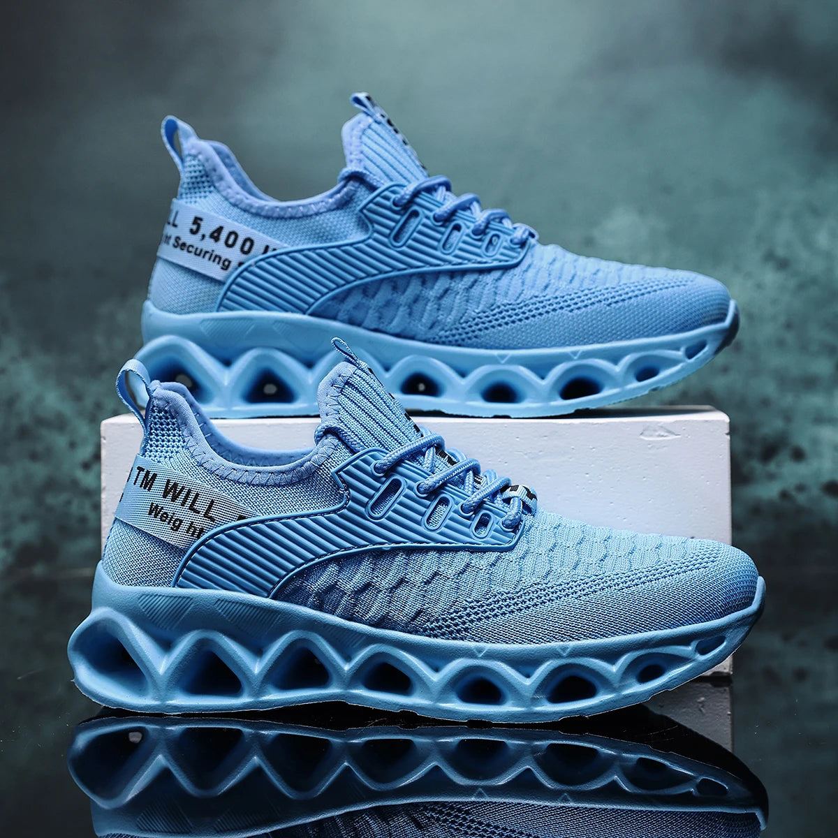 Women's running shoes, lightweight mesh, breathable and comfortable/flat soft tennis shoes, blade sports shoes for women