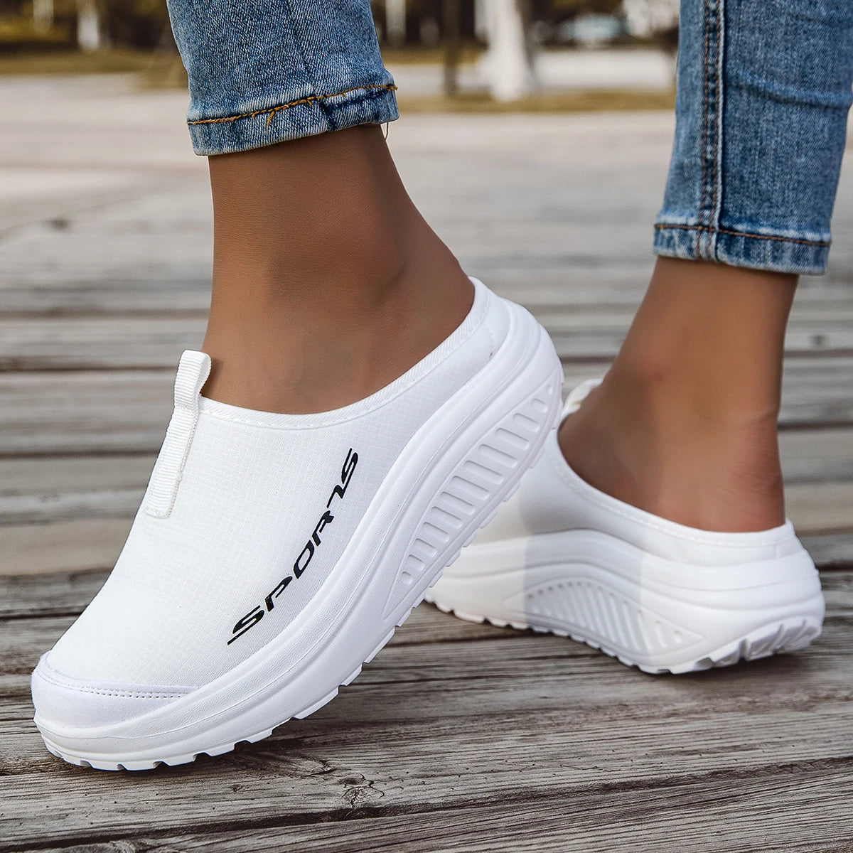 Summer women's one foot sports shoes breathable thin mesh lazy shoes/toe cap half drag sandals women's style