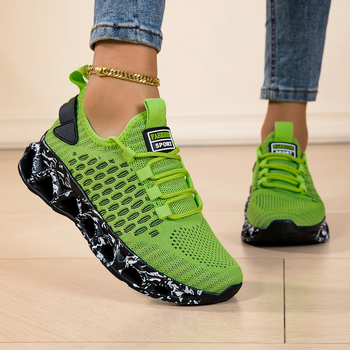 Running shoes for women lightweight mesh breathable and comfortable/flat and soft tennis sport shoes