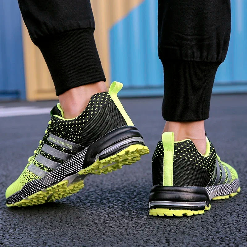 New men's flying mesh surface spring summer breathable/casual sports shoes flat vulcanized couple running