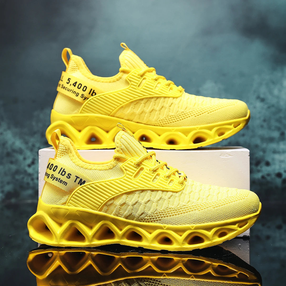 Women's running shoes, lightweight mesh, breathable and comfortable/flat soft tennis shoes, blade sports shoes for women