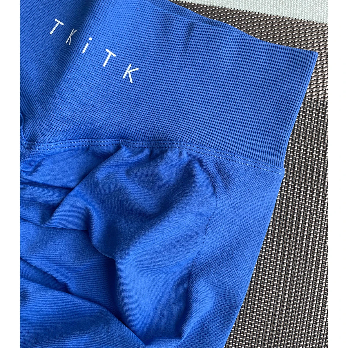 Newly listed price 2 Pcs TKITK Shorts Pro Solid Seamless Women Soft/Fitness Outfits Yoga shorts Gym Running Bike Wear