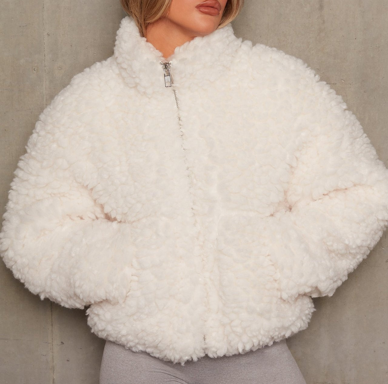Winter Lamb Wool Short Coat For Women Thicken Warm Long Sleeve/Turtleneck Jackets Autumn Fashion Streetwear Ladies Overcoat