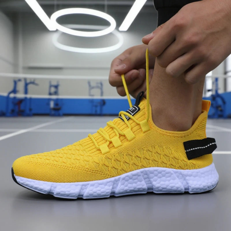 New Men Sneakers Breathable Anti-Slip Soft Foldable Travel Sneakers/Sleek Monochrome Mesh Male Running Shoes