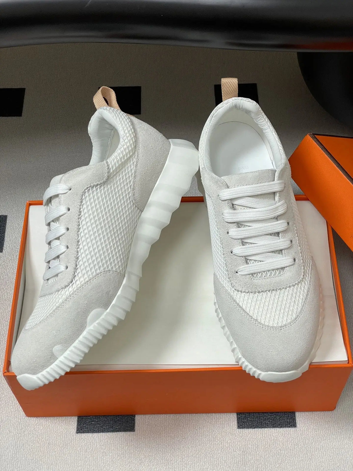 Plain skate shoes without extra decorations casual flat sneakers/for women wear-resistant breathable Shoes