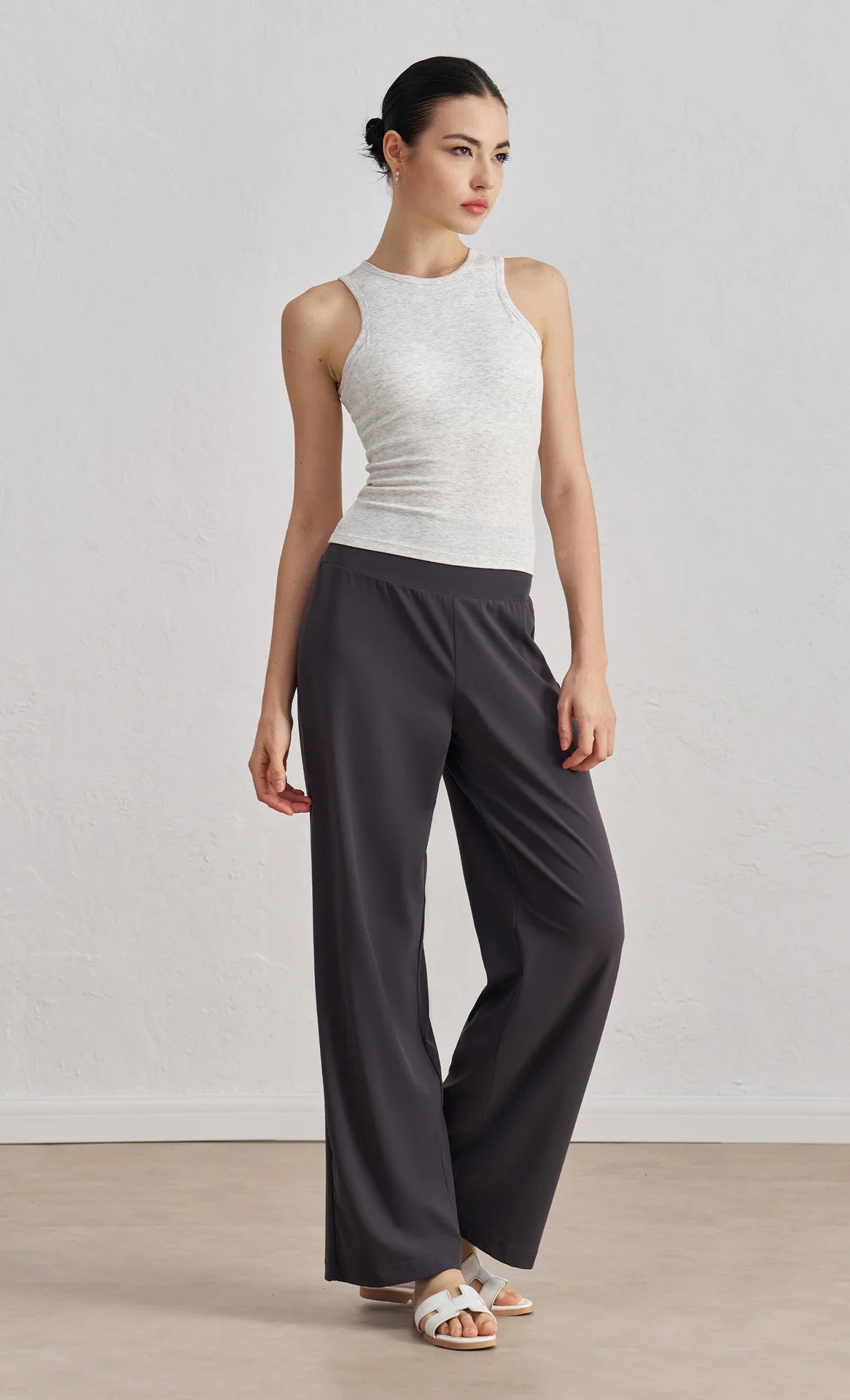 Solid Color Butter Cross Gym Yoga Underwear Women Cross Back/Shoulder Straps Fitness Sport Bra High Impact Push Up Top With Pad