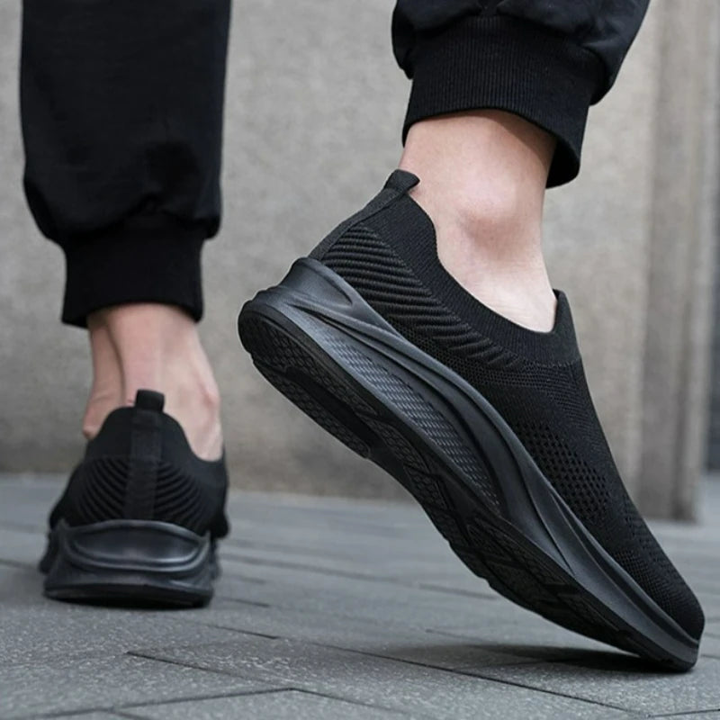 Sneakers Lightweight Loafers Summer Mesh Soft Sole Running/Plus Size Walking Men Outdoor Breathable Casual Shoes
