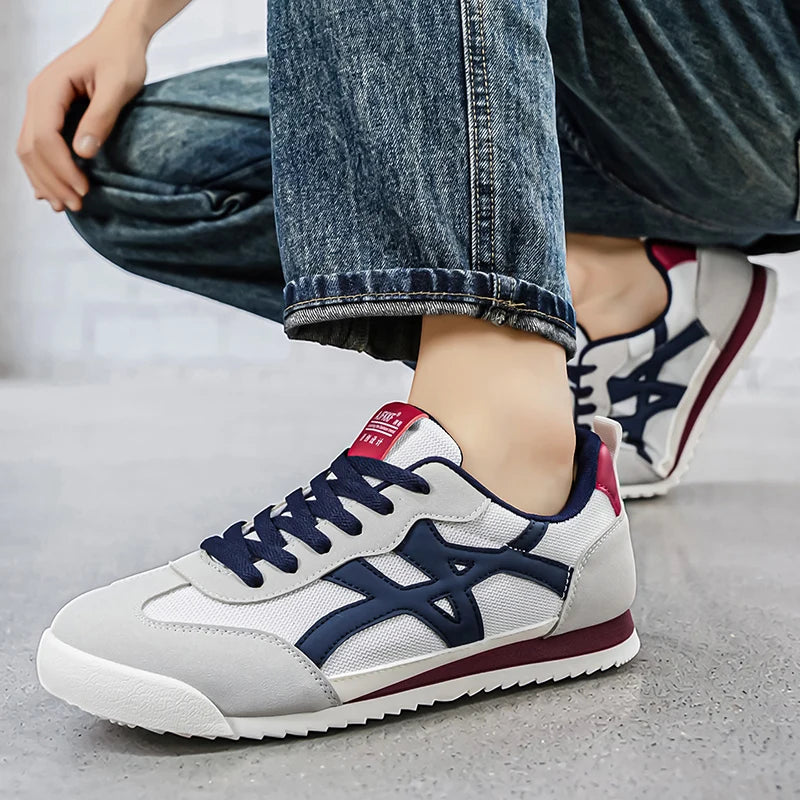 New Men's Lightweight Anti-Slip Breathable Wear-Resistant/Running Sports Fashionable Versatile Casual Shoes