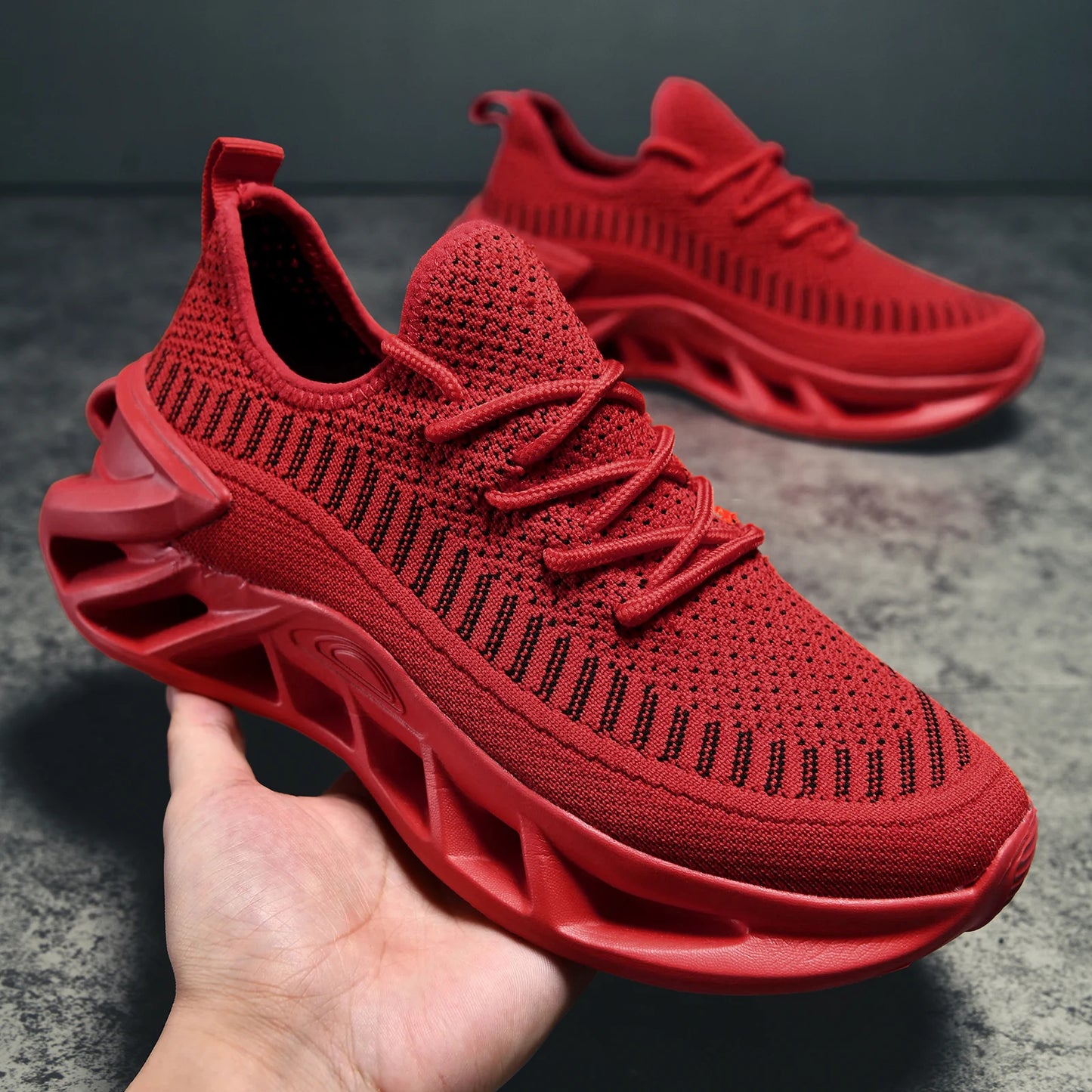 Women's running shoes lightweight mesh breathable and comfortable flat/soft tennis shoes blade sports shoes for women