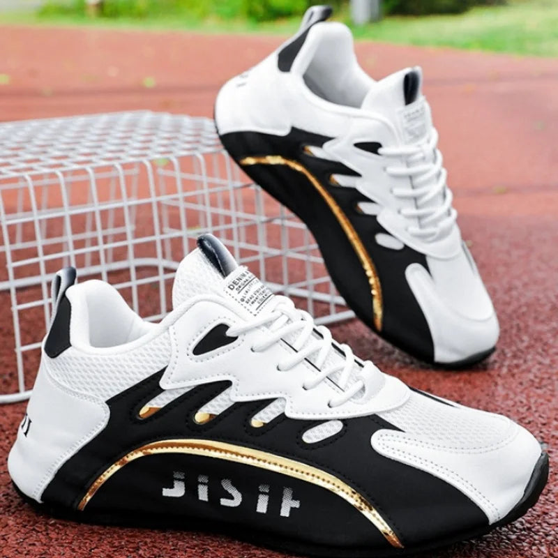 New spring and summer men's low-top sports shoes in Korean style/versatile men's casual shoes with soft sole and adjustable laces