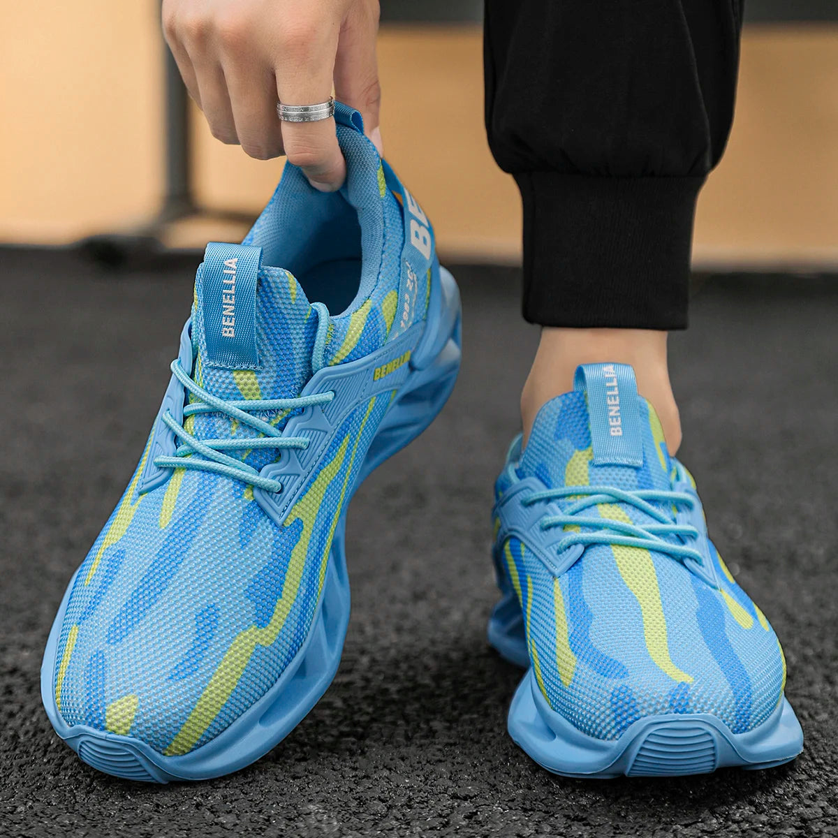 New Women's Blade Running Shoes Breathable/Slip-Resistant, Comfortable and Stylish for All-Day Wear