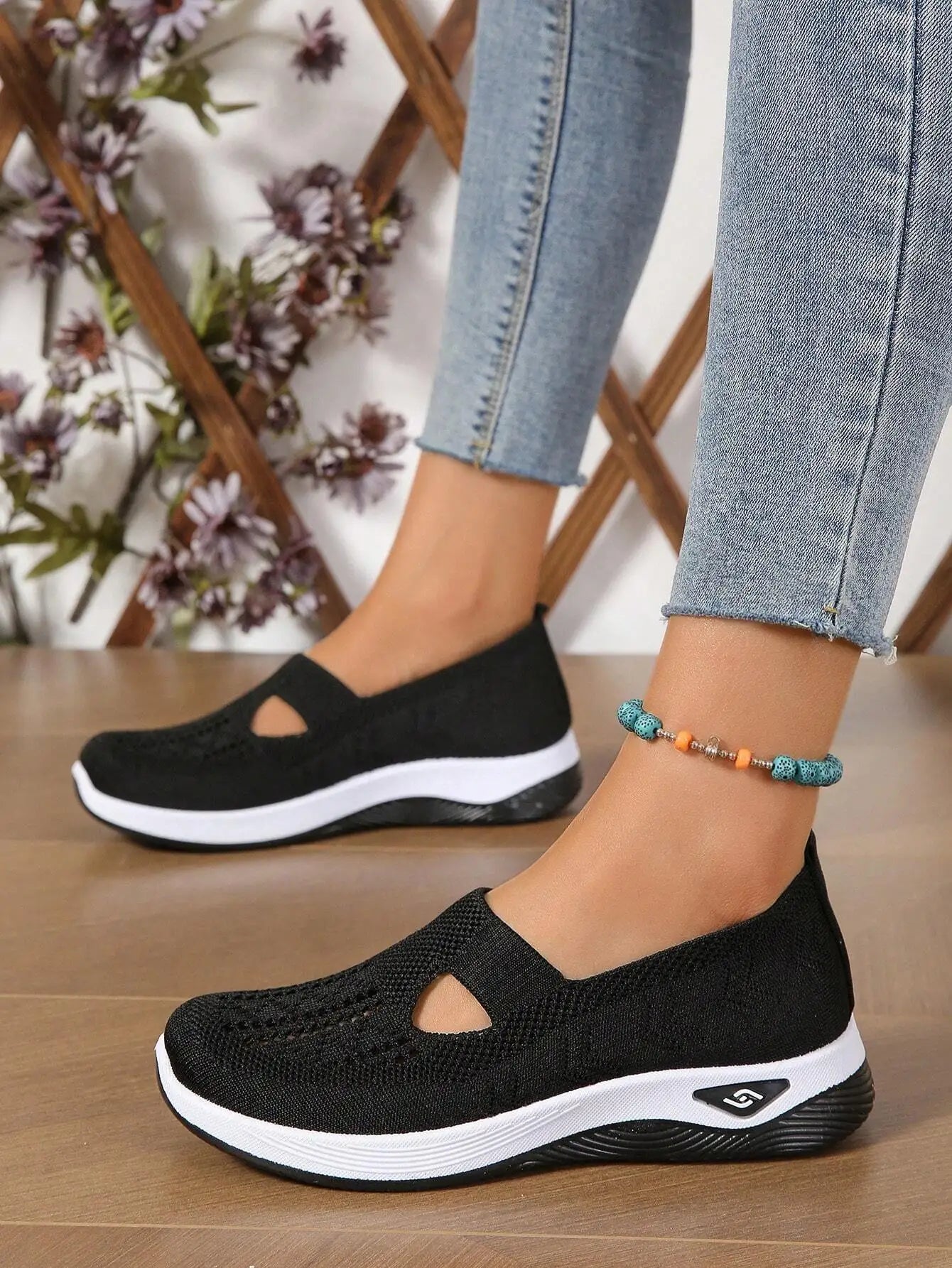 Women's shoes Solid Color Breathable Sneakers casual sneaker/women's summer sneakers Low-top Knitted Casual Shoes Mom Shoes