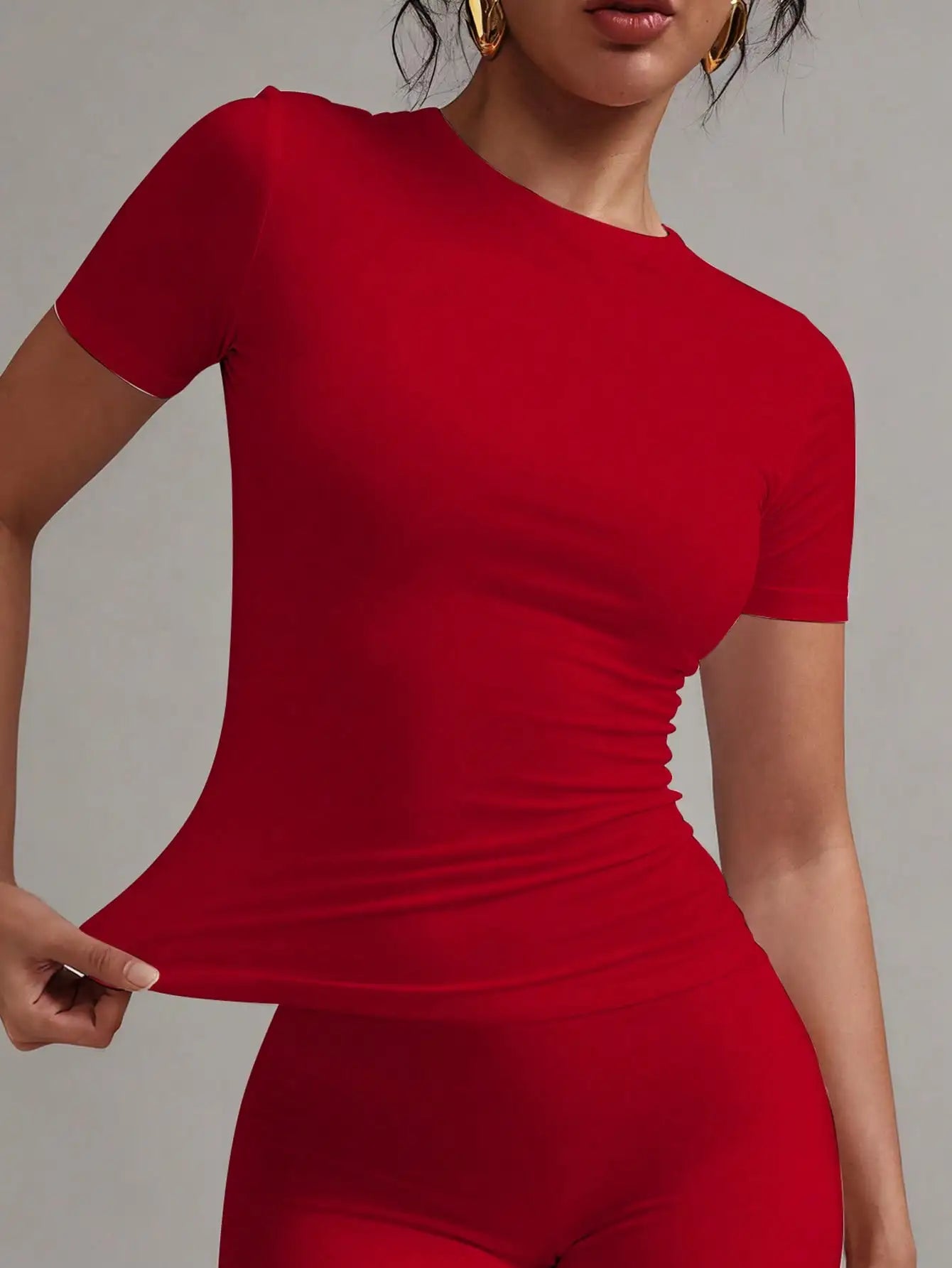 Women's White Solid Round Neck Short Sleeve/Fitted T-Shirt for Summer Casual Wear