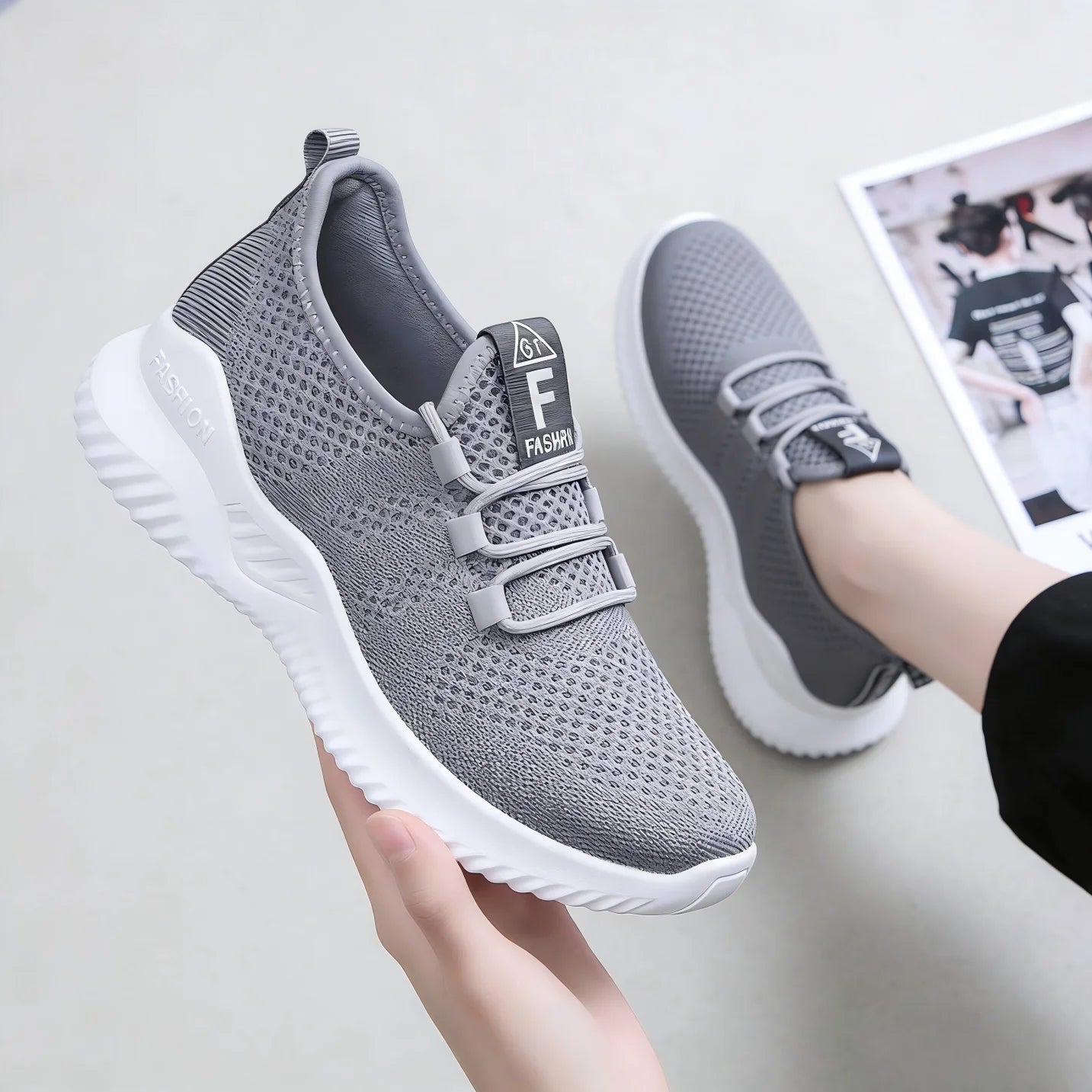 Women's Lightweight Walking Sneakers Breathable Mesh/Upper Non-Slip Outsole Comfortable Slip-On Casual Shoes