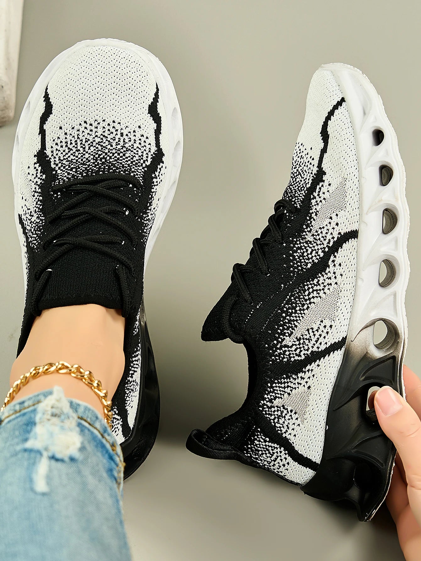 Women's running shoes lightweight mesh breathable and comfortable/flat soft tennis sports shoes for women