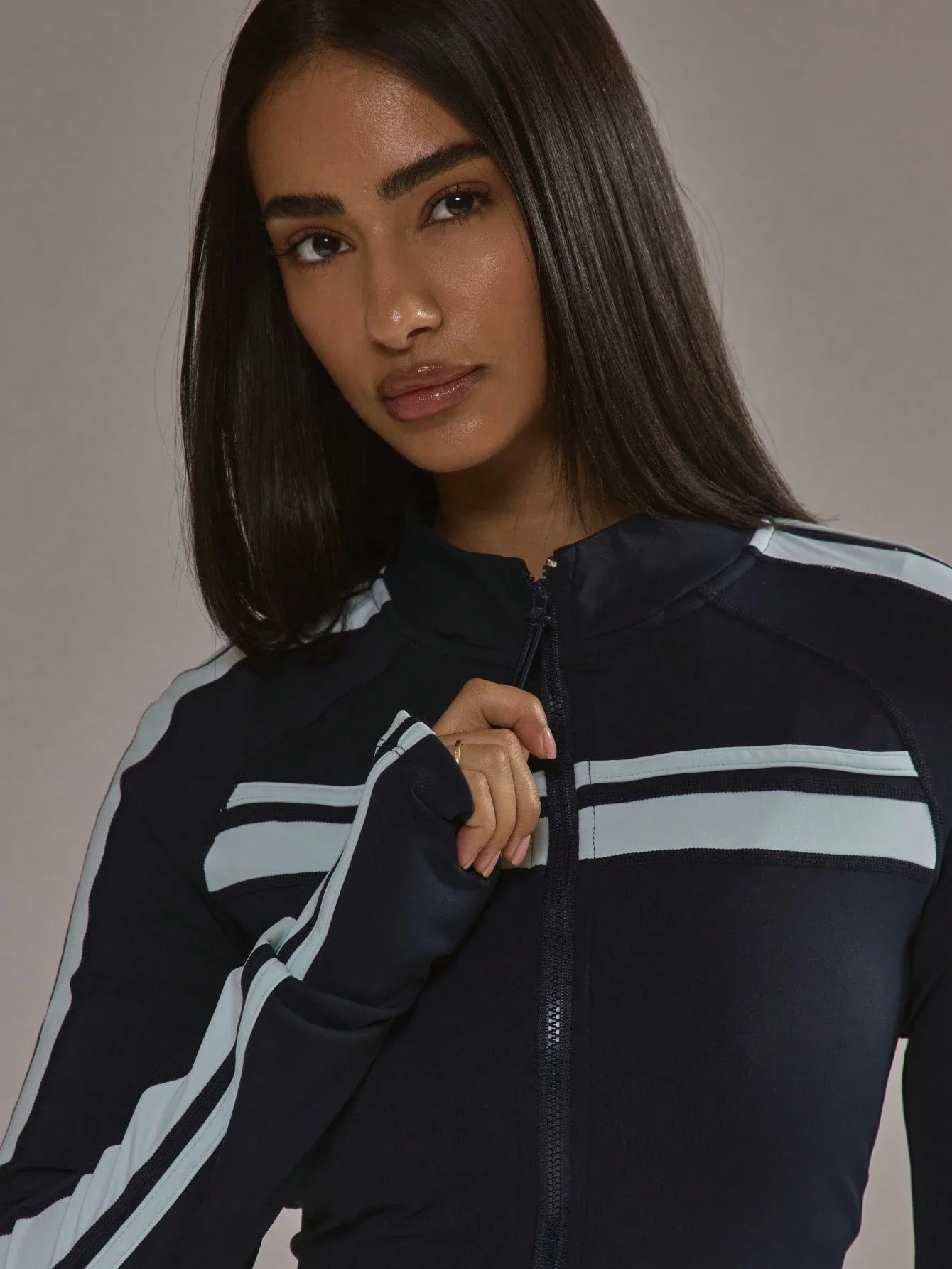Zip Through Stripe Detail Sculpting BBL Jacket/For Gym Workout Yoga Fitness Daily Wear