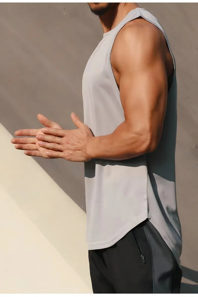 Men Fitness Tank Top Quick Dry Sweat Wicking Breathable/Running Training Slim Summer Sleeveless T-shirt