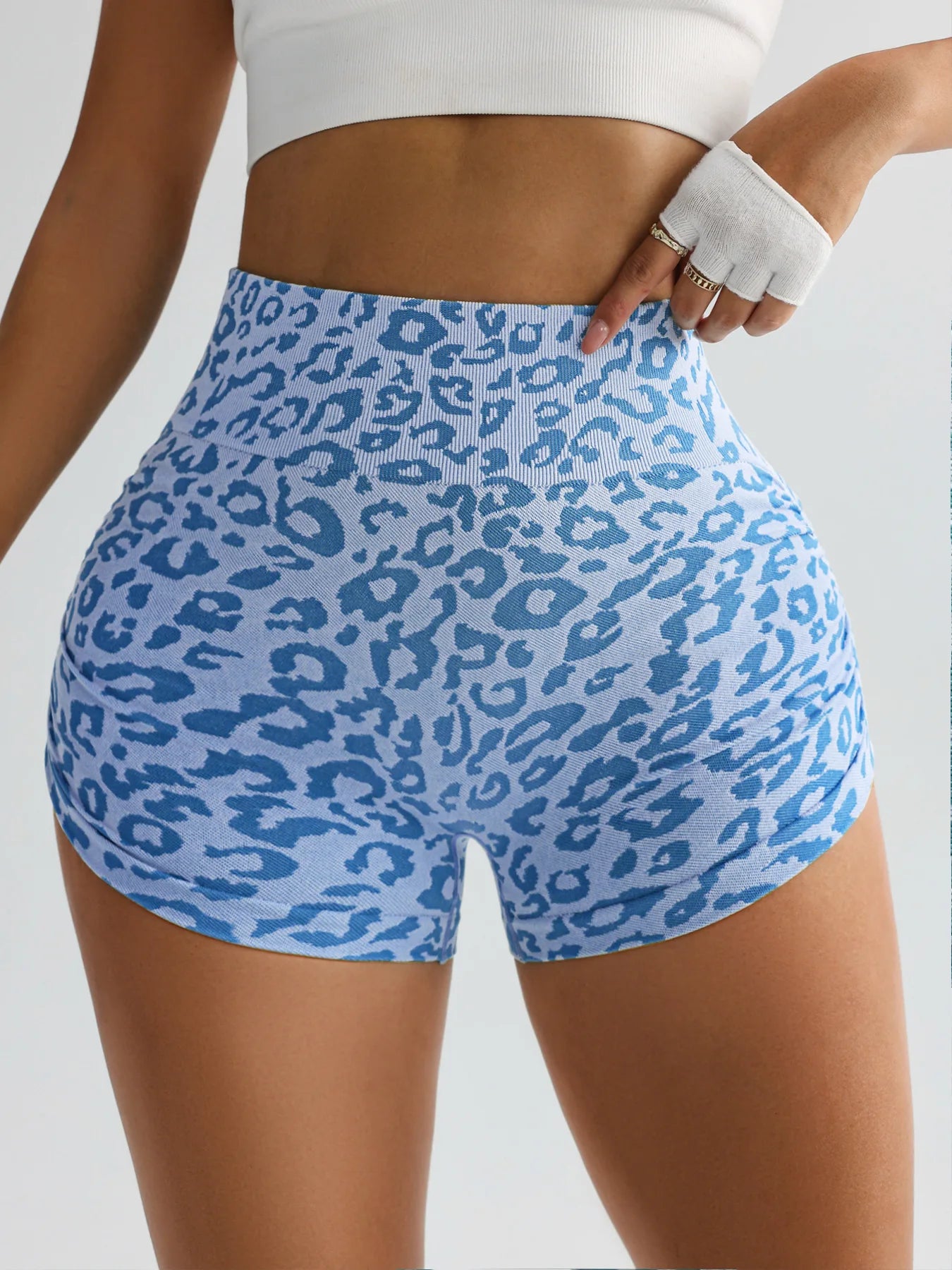 Women High Waist Leopard Print Shorts Seamless Slim Leggings  Hip Lifting/Gym Running Cycling Yoga Shorts Summer for Women