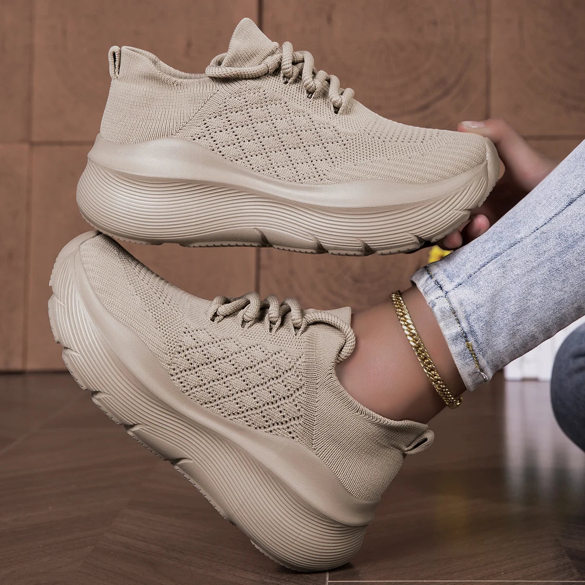 Women's Mesh Breathable Casual Sneakers Lace-up Vulcanized Shoes/Ladies Platform Sneakers Female Shoes Loafers Plus Size