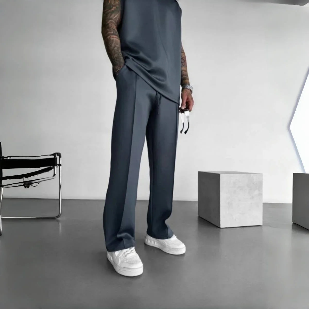 New men's casual pants, stylish and comfortable elastic waist/drawstring single-line pleated solid color pocket mops pants