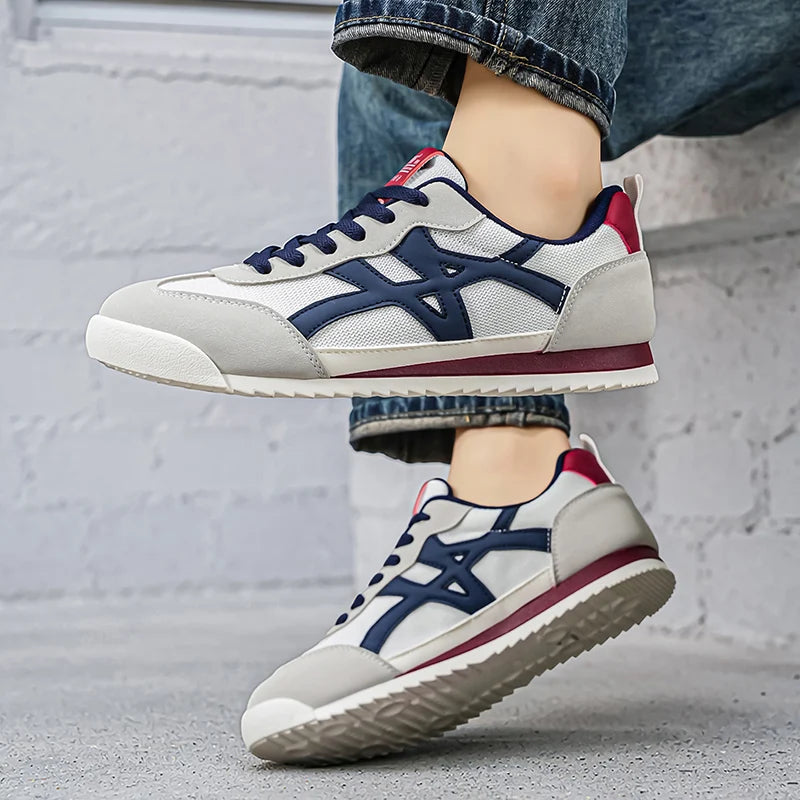 New Men's Lightweight Anti-Slip Breathable Wear-Resistant/Running Sports Fashionable Versatile Casual Shoes