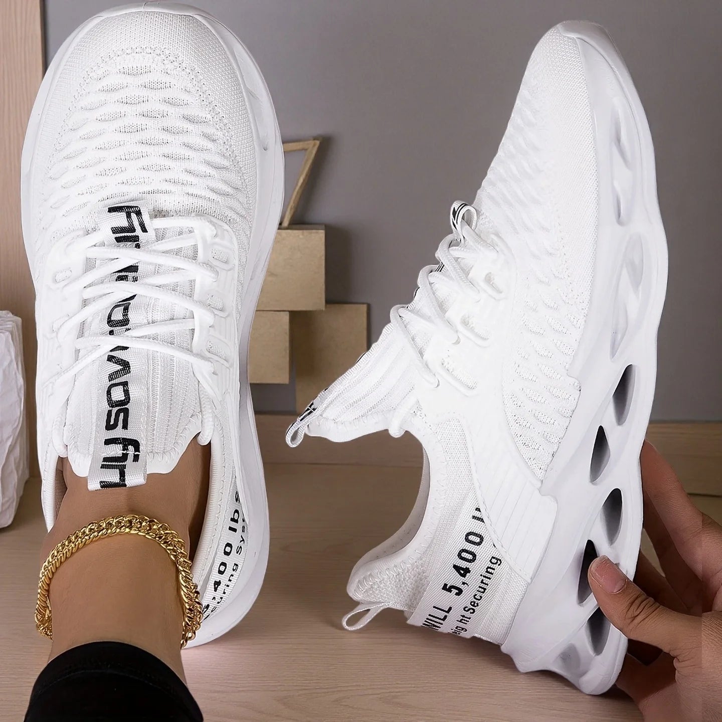 Sneakers for Women Perfect for Running Gym Travel Grip And Stability/for Indoor Workouts Shock Absorbing Heel Flexible Sole