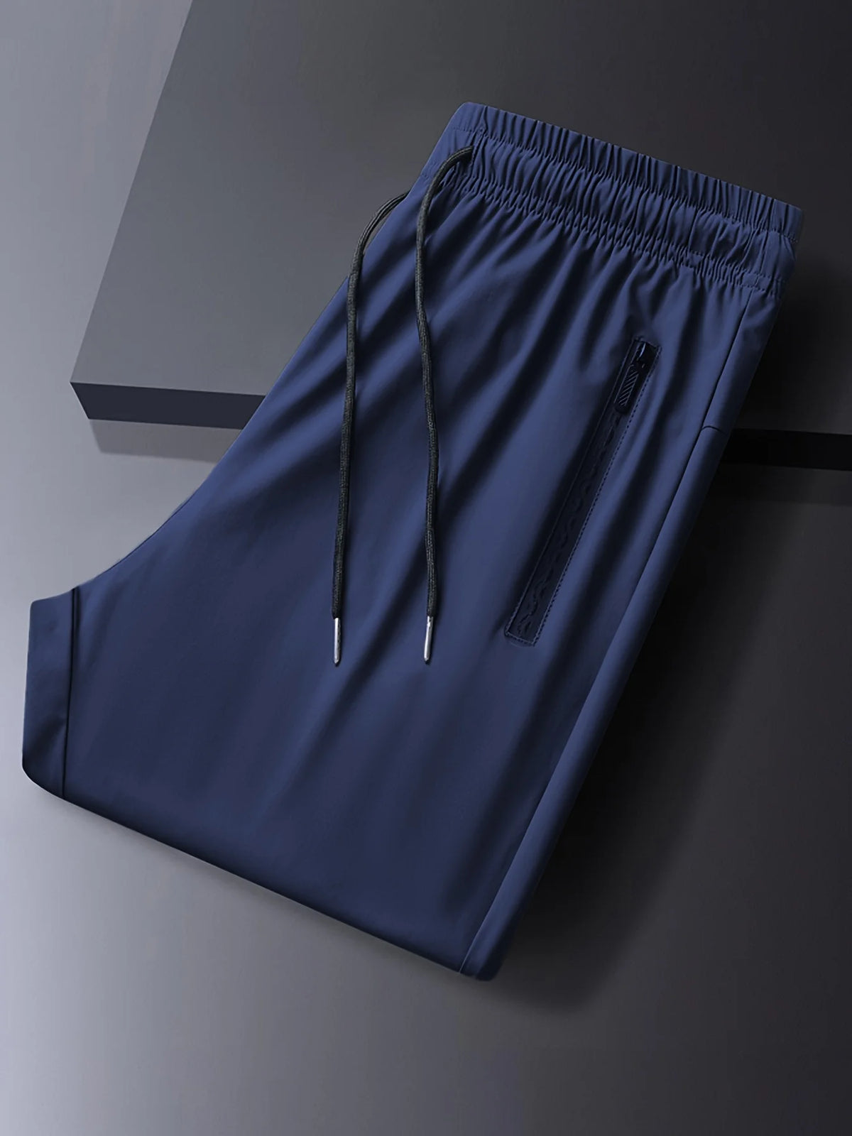 Men Breathable Quick Dry Sports Pants Moisture Wicking Trousers/with Reflective Print Drawstring Pockets & Zipper Details Outdoor Pants