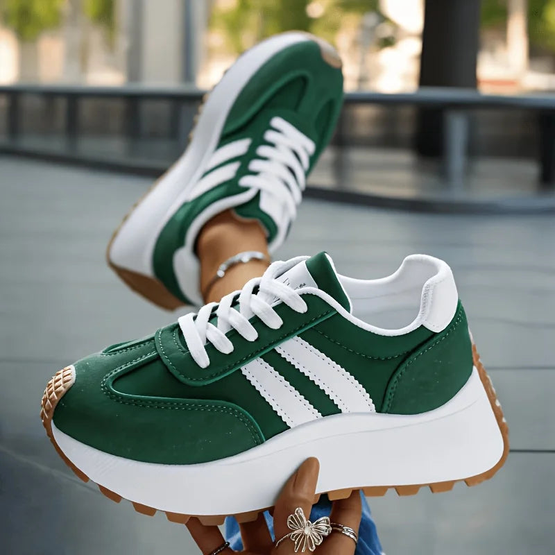Women's Lace Up Platform Casual Sneakers Soft Synthetic Leather/Upper Non-Slip Rubber Sole Retro Walking Shoes