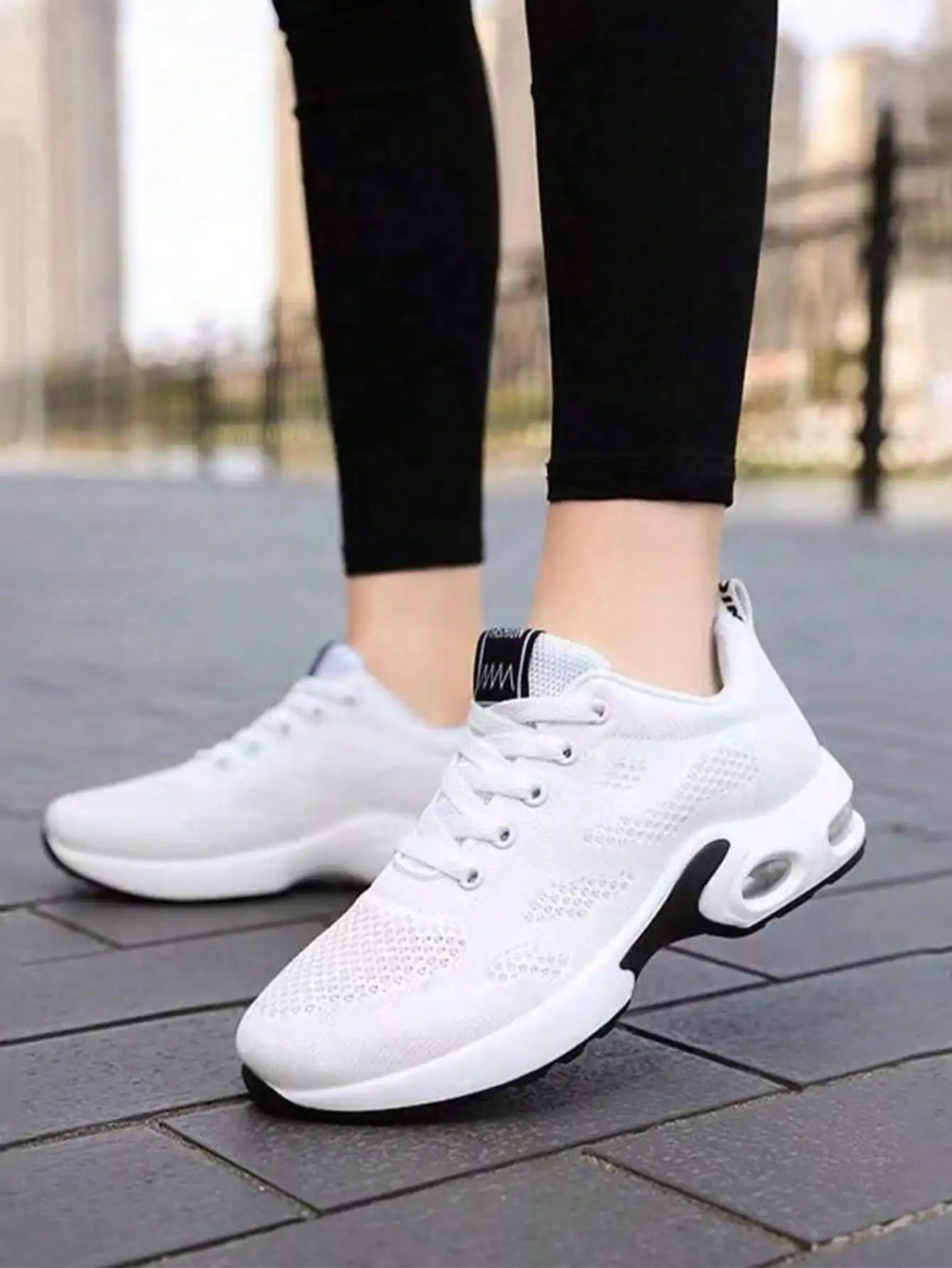 Women's Retro Chunky Sneakers Breathable Lace-Up Platform Shoes/Non-Slip & Shock-Absorbing Wide Fit Friendly for Gym & Street Style