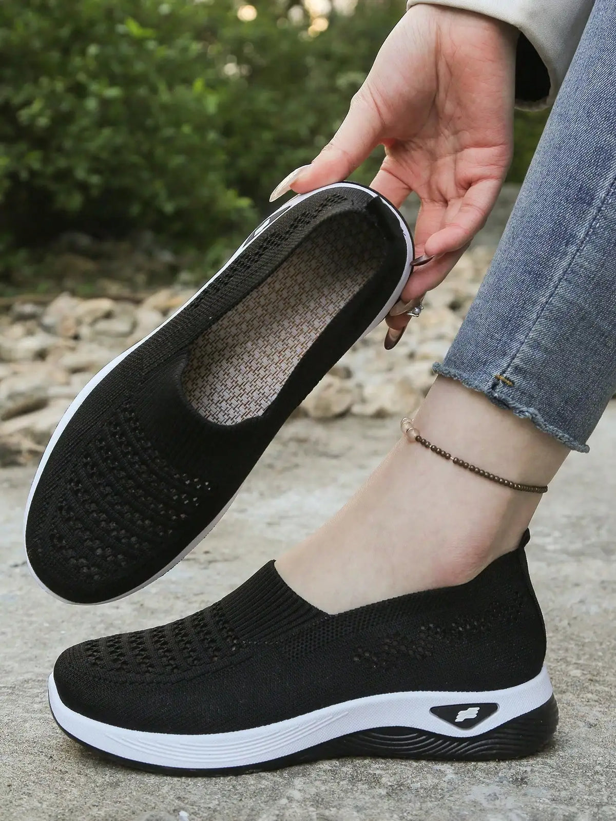 Women's Orthopedic Comfort Slip on Sneakers With Arch Support/And Skin-Friendly Foam Lightweight Walking Shoes Soft Cushioning