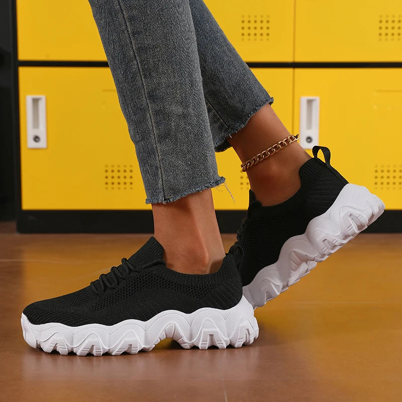 Women's Sports Shoes Comfortable Lightweight Sneakers Breathable/Mesh Platform Shoes Fashion Women's Outdoor Casual Shoes