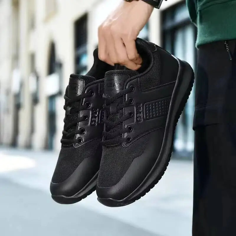 2026 Chef Non-Slip Four Seasons Breathable Hotel Work Light/Outdoor Men's Plus Size Casual Sports Walking Shoes