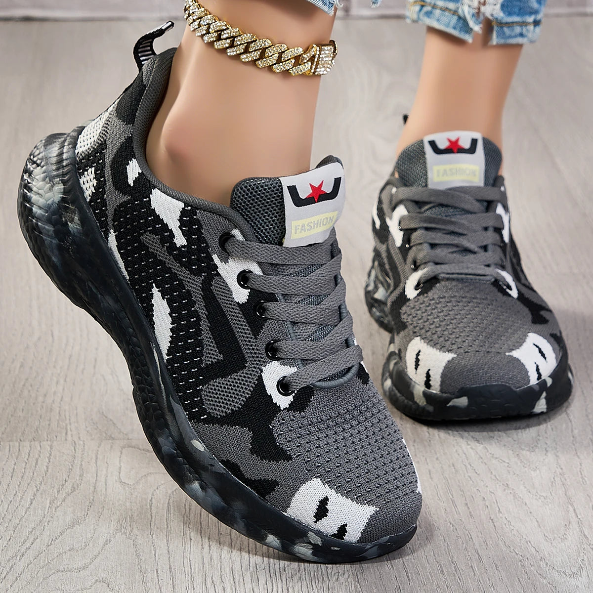 Women's New Mesh Breathable Sports and Leisure Shoes/Women's Ultra Light Soft Bottom Couple Running Shoes