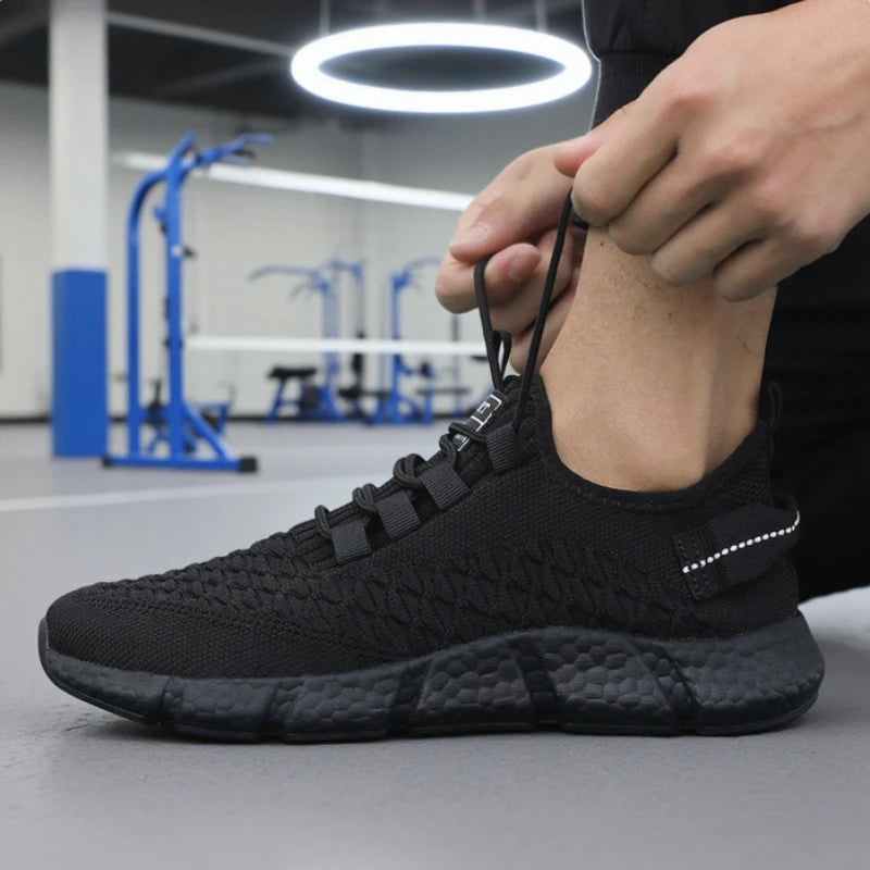 New Men Sneakers Breathable Anti-Slip Soft Foldable Travel Sneakers/Sleek Monochrome Mesh Male Running Shoes