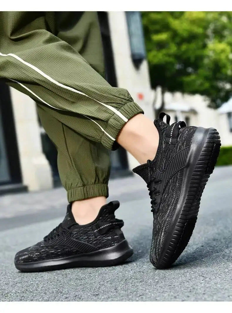2026 Chef Non-Slip Four Seasons Breathable Hotel Work Light/Outdoor Men's Plus Size Casual Sports Walking Shoes