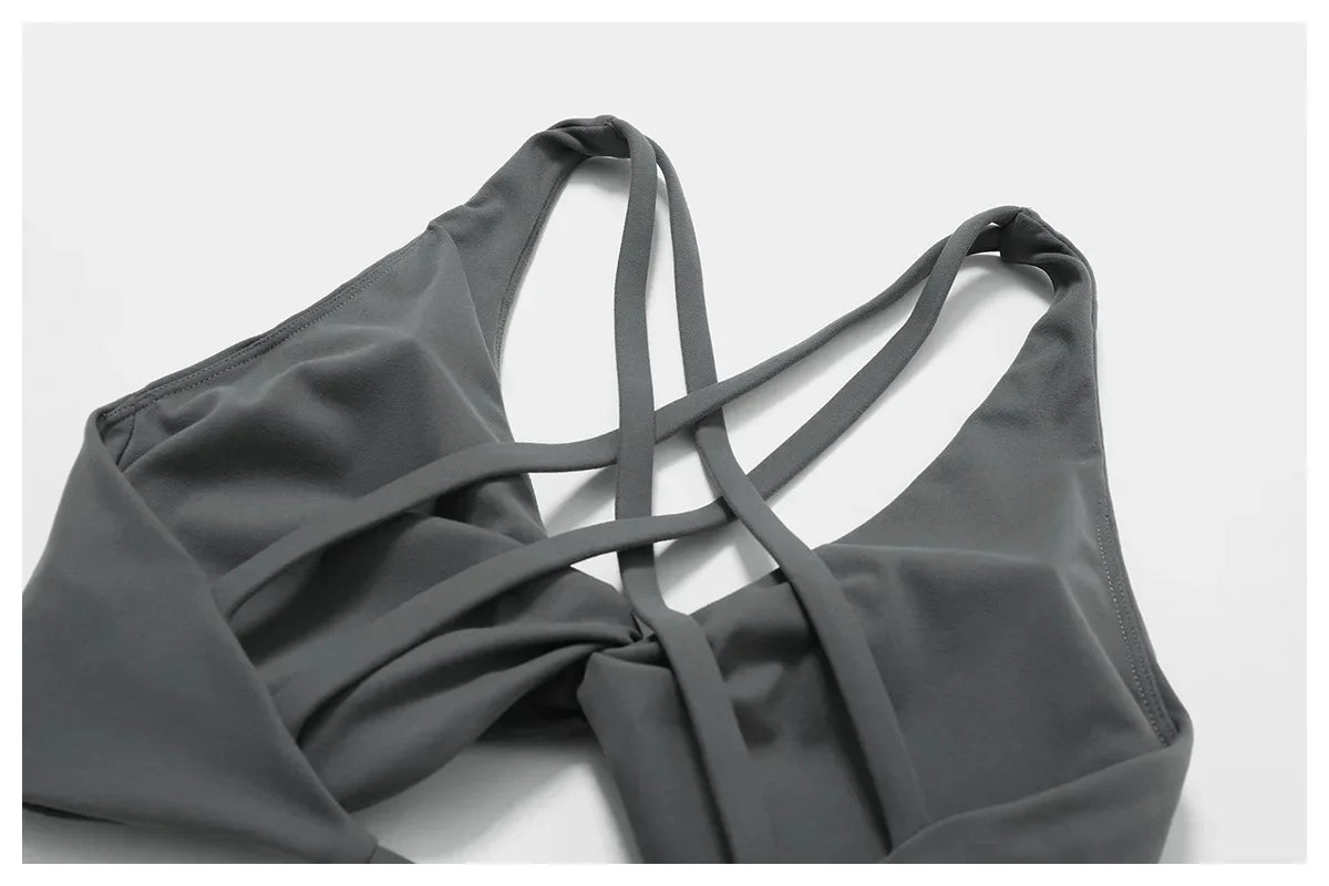 Push Up Gym Tops Women Pleated Design Sports Bra Women Beauty/Cross Back Yoga Bras Running Yoga Clothes Fitness Workout Bra