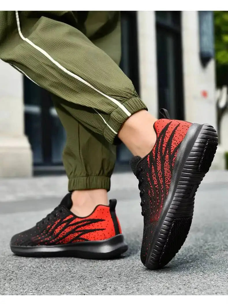 2026 Chef Non-Slip Four Seasons Breathable Hotel Work Light/Outdoor Men's Plus Size Casual Sports Walking Shoes