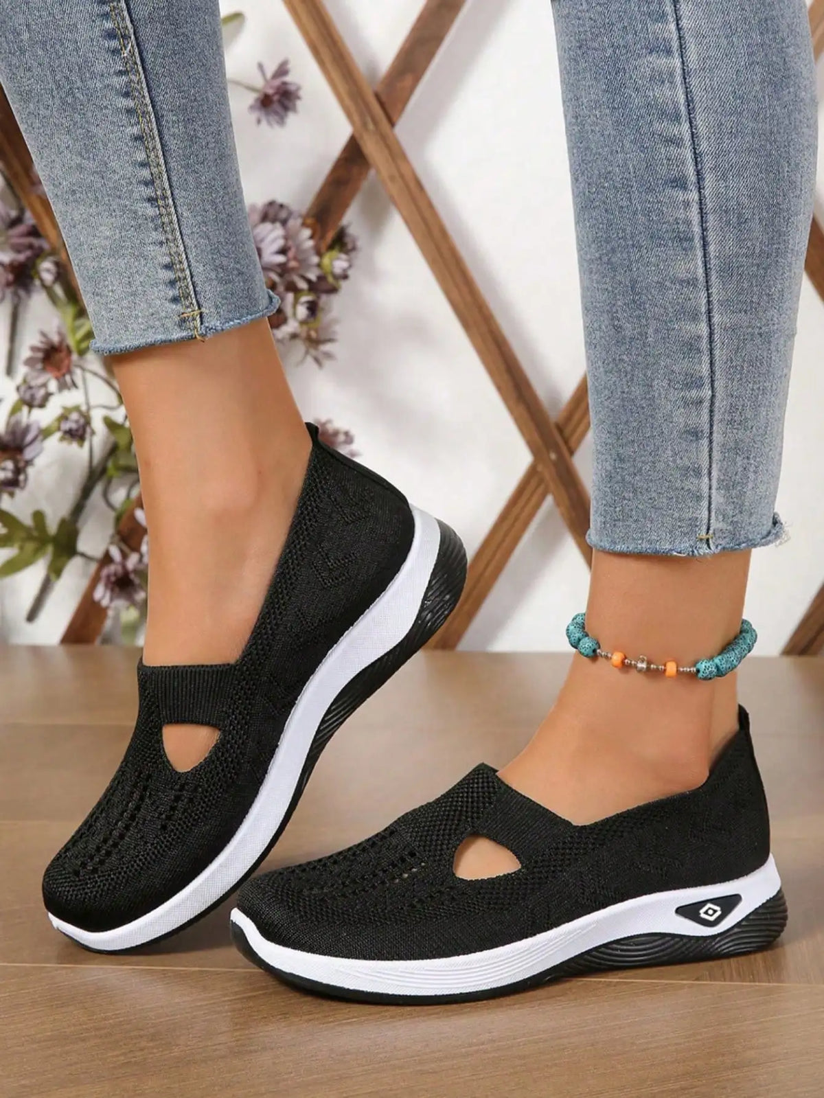 Women's Orthopedic Comfort Slip on Sneakers With Arch Support/And Skin-Friendly Foam Lightweight Walking Shoes Soft Cushioning