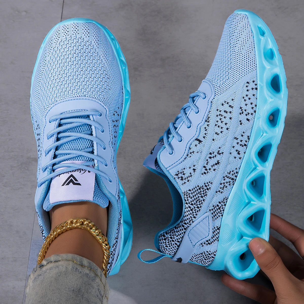 Women Breathable Flying Woven Blade Sneakers Hollow Shock Absorbing/Cushion Athletic Shoes, Lightweight Mesh Non Slip Sneaker